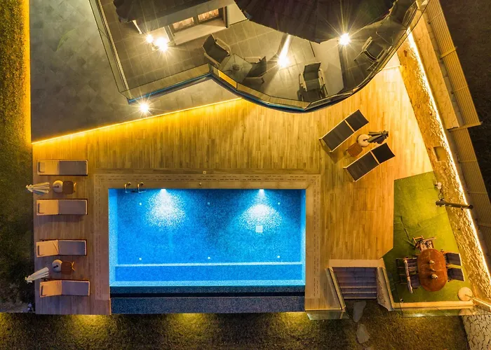 Violet Beach Front Private Villa